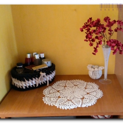 Jednokolorowa odsłona drzewka plus nowa serwetka