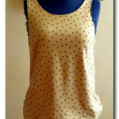 Top "Jaskółka" marszczony