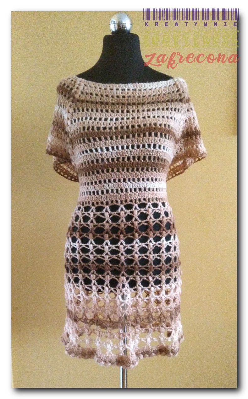 Ażurowa sukienka ze ściegie "puff"