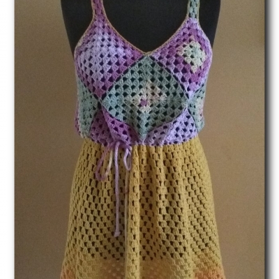 Sukienka z motywem babuni