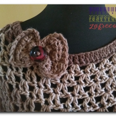 Brązowa tunika z kokardą