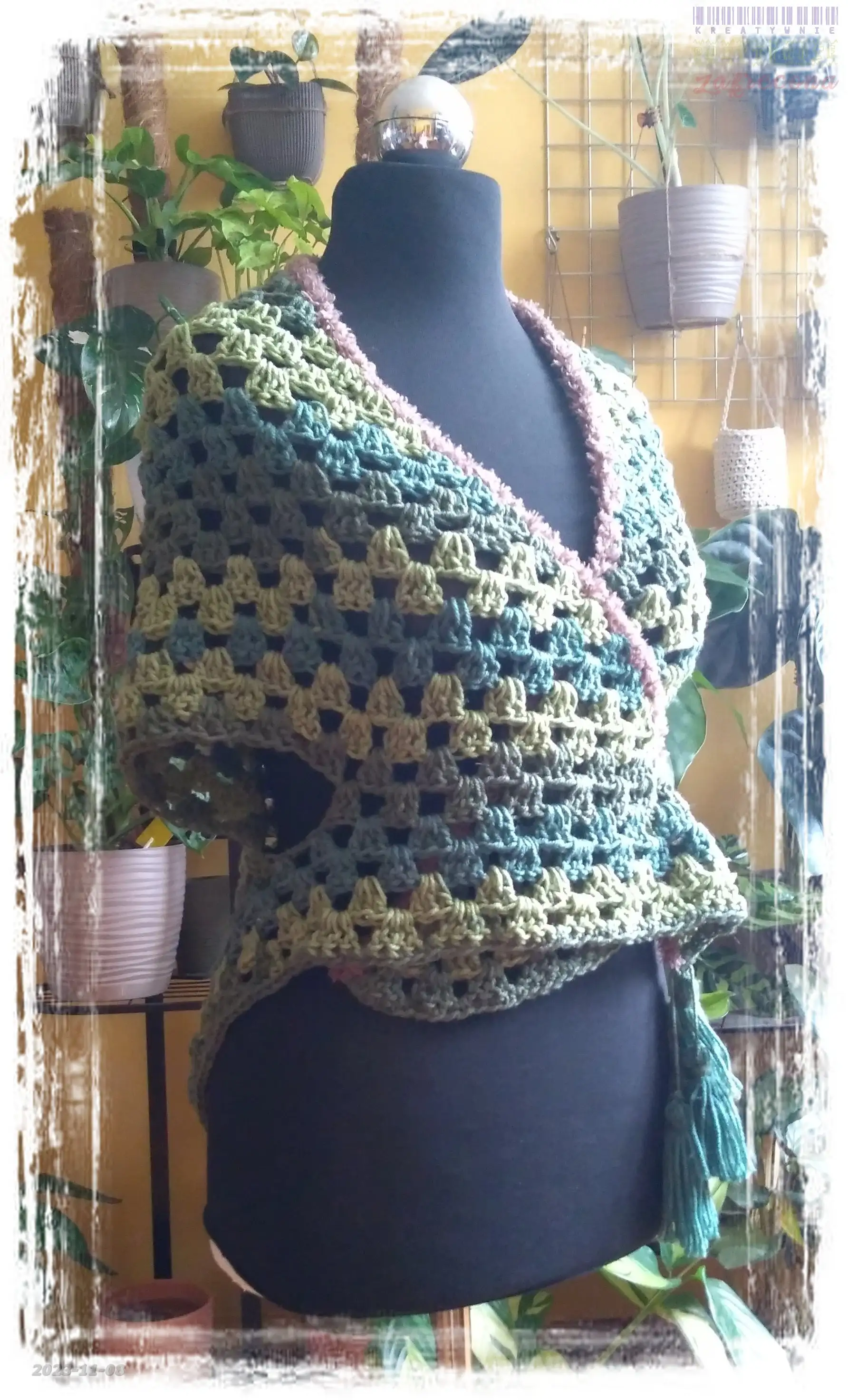 Kamizelka Granny Triangle