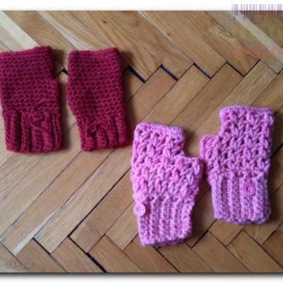 Dwie  pary ręczkawiczek bezpalcowych