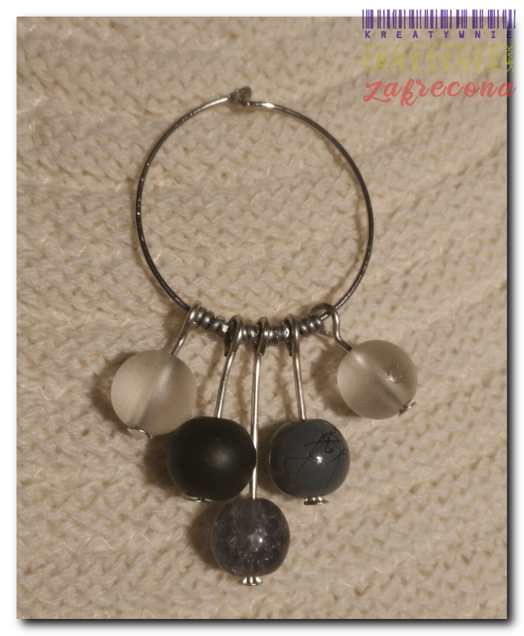 "W odcieniach szarości"