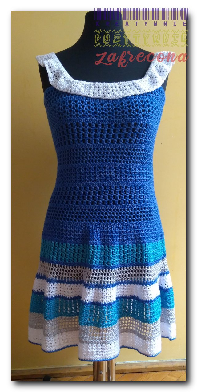 Sukienka letnia z kołnierzem