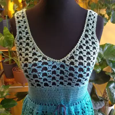 Zielono-niebieska sukienka wersja 3