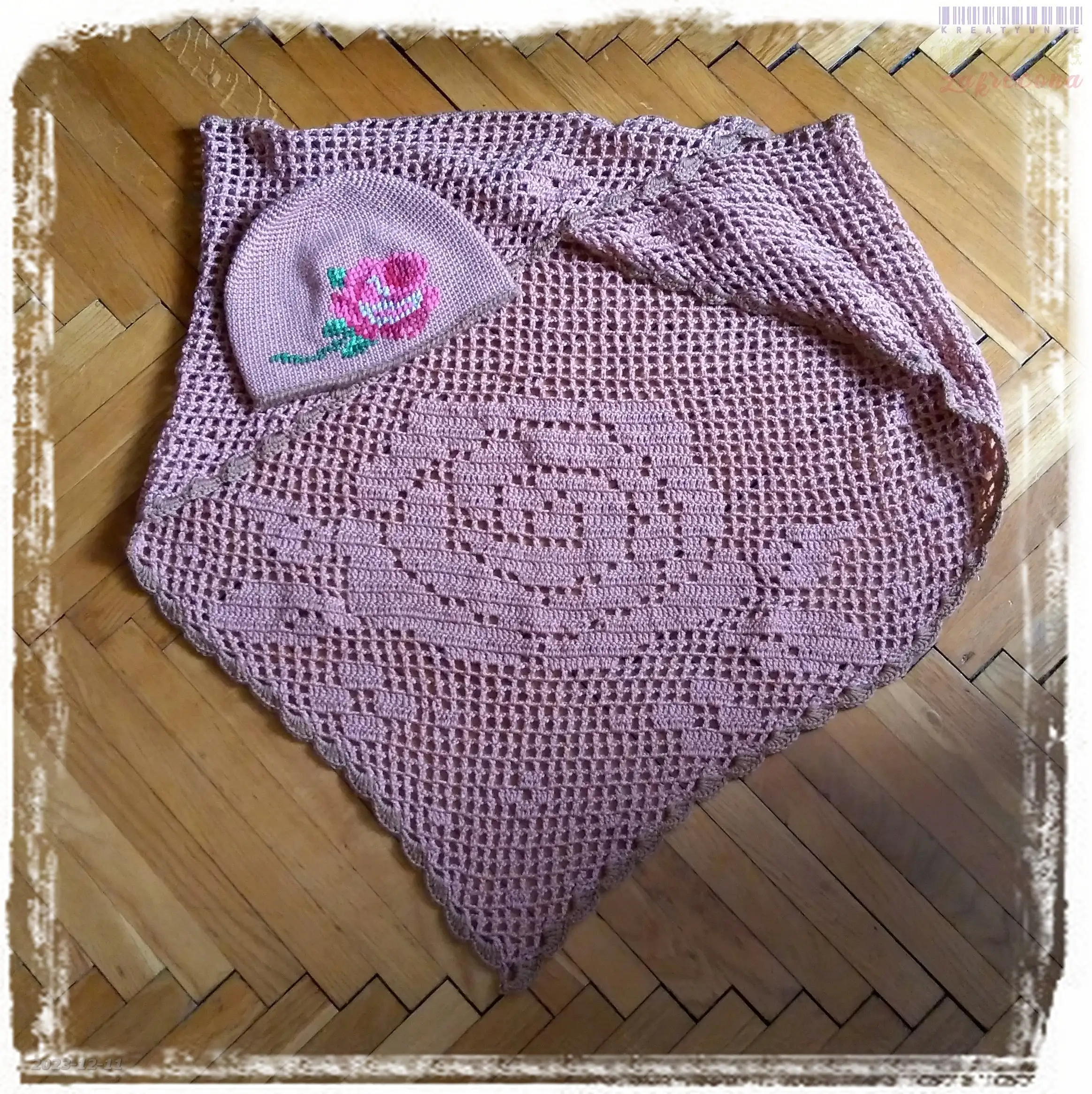 Czapka i chusta Róża