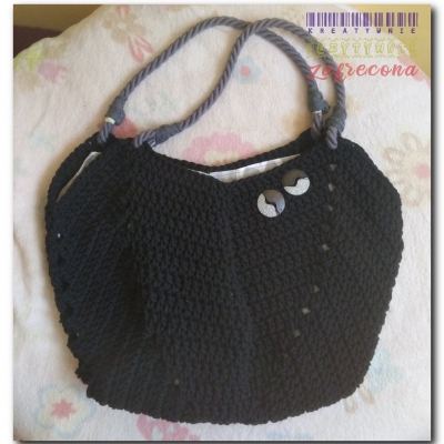 Mała, czarna szoperka 