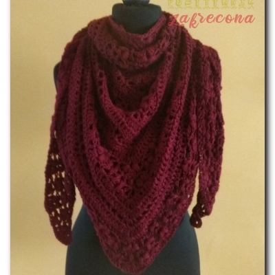 Bordowa chusta z kaszkietem