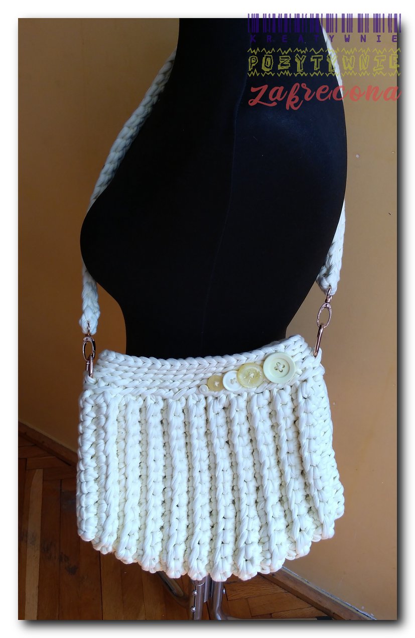 Cytrynowa przez ramię