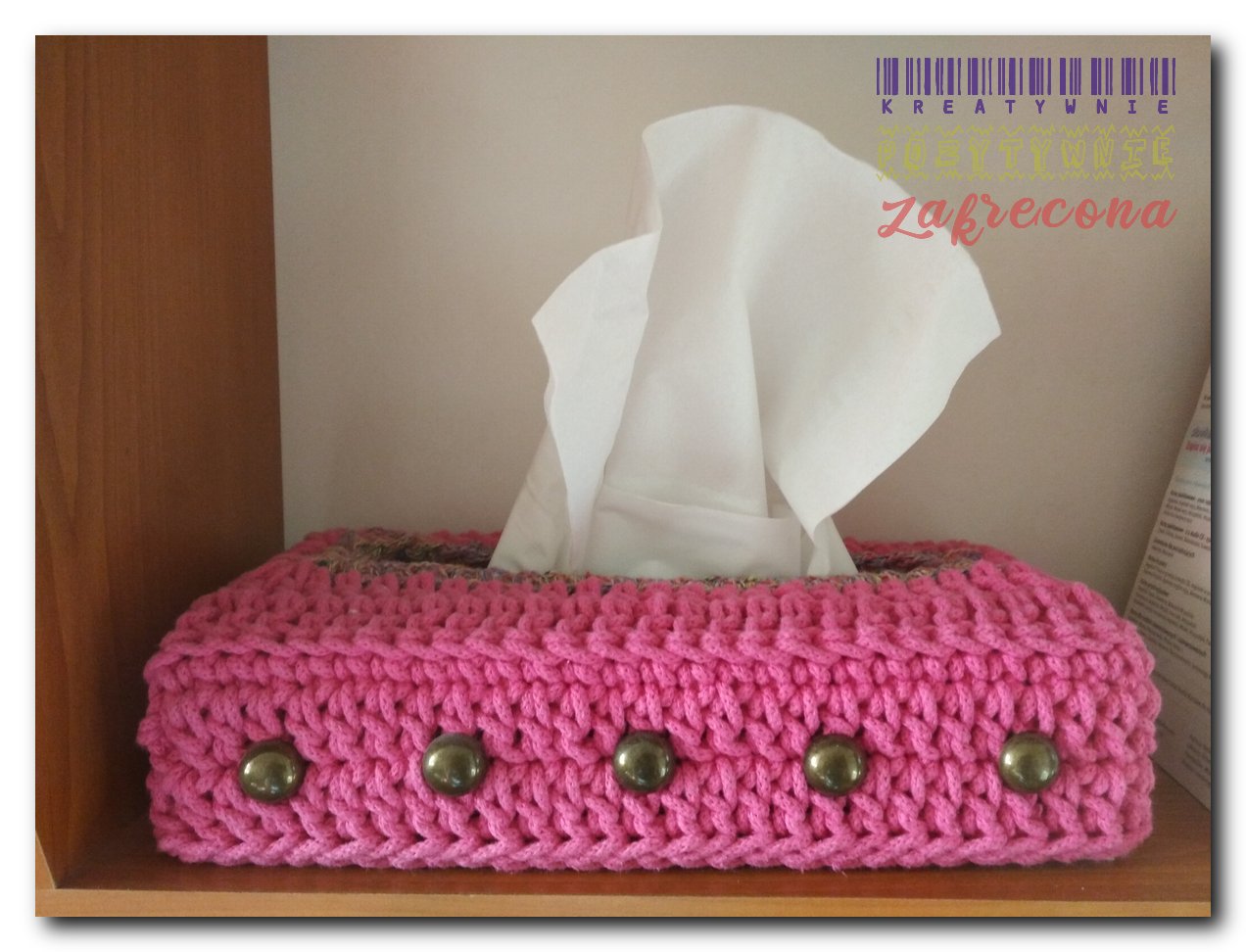 Chustecznik ze sznurka