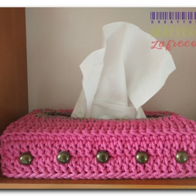 Chustecznik ze sznurka