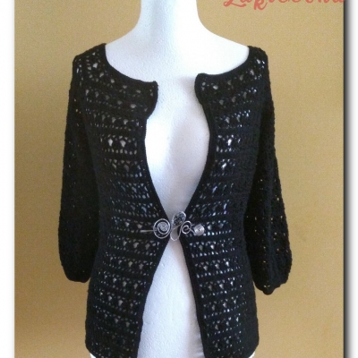 Sweterek czarny, ażurowy